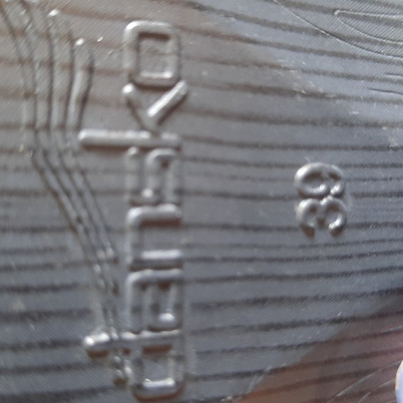 Dansko sandals size 39 genuine leather worn once . Fit like 8.5 imo - Picture 12 of 16